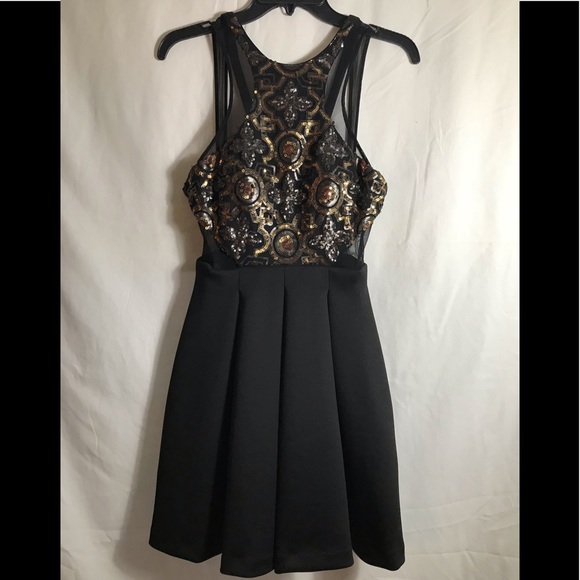 Faviana Formal or Semi-Formal Dress - Picture 8 of 8